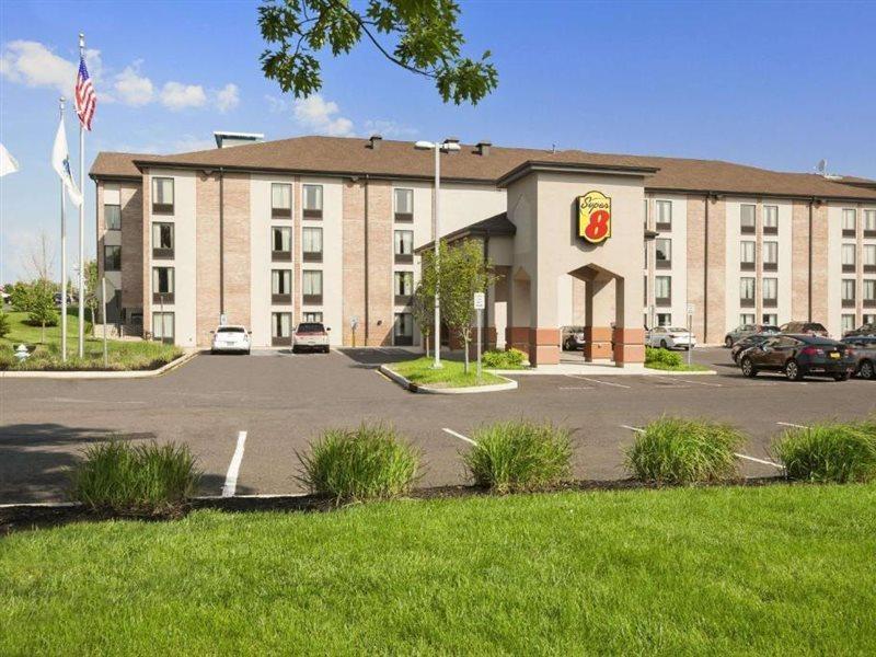 Super 8 By Wyndham Mount Laurel Hotel Exterior photo